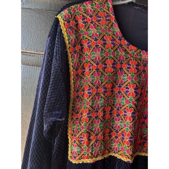 Vtg Afghan Kuchi House Dress Caftan Kaftan Velour W/ Embroidery Gold Trim Maxi - Picture 3 of 12